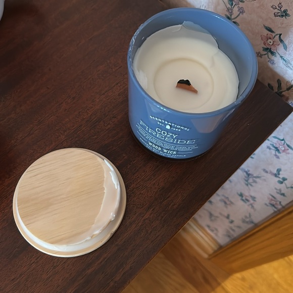 Cozy Fireside Woodwick Soy Candle - Picture 2 of 3